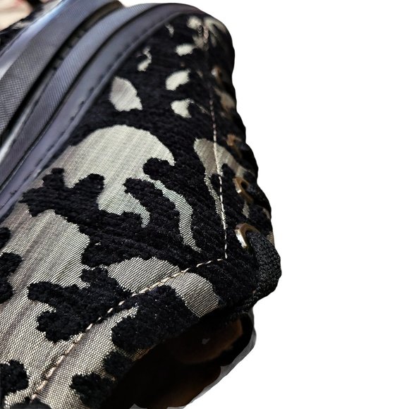 3/$20 Embroidered Raised Velvet Fashion Sneaker | 8.5 - Picture 5 of 13